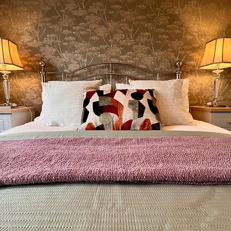 אינברנס The Stags Head Apartment מראה חיצוני תמונה